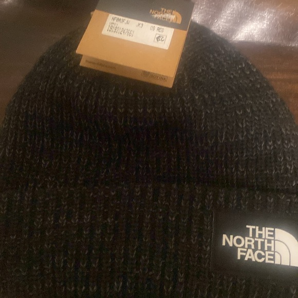 North face hats - Picture 3 of 4